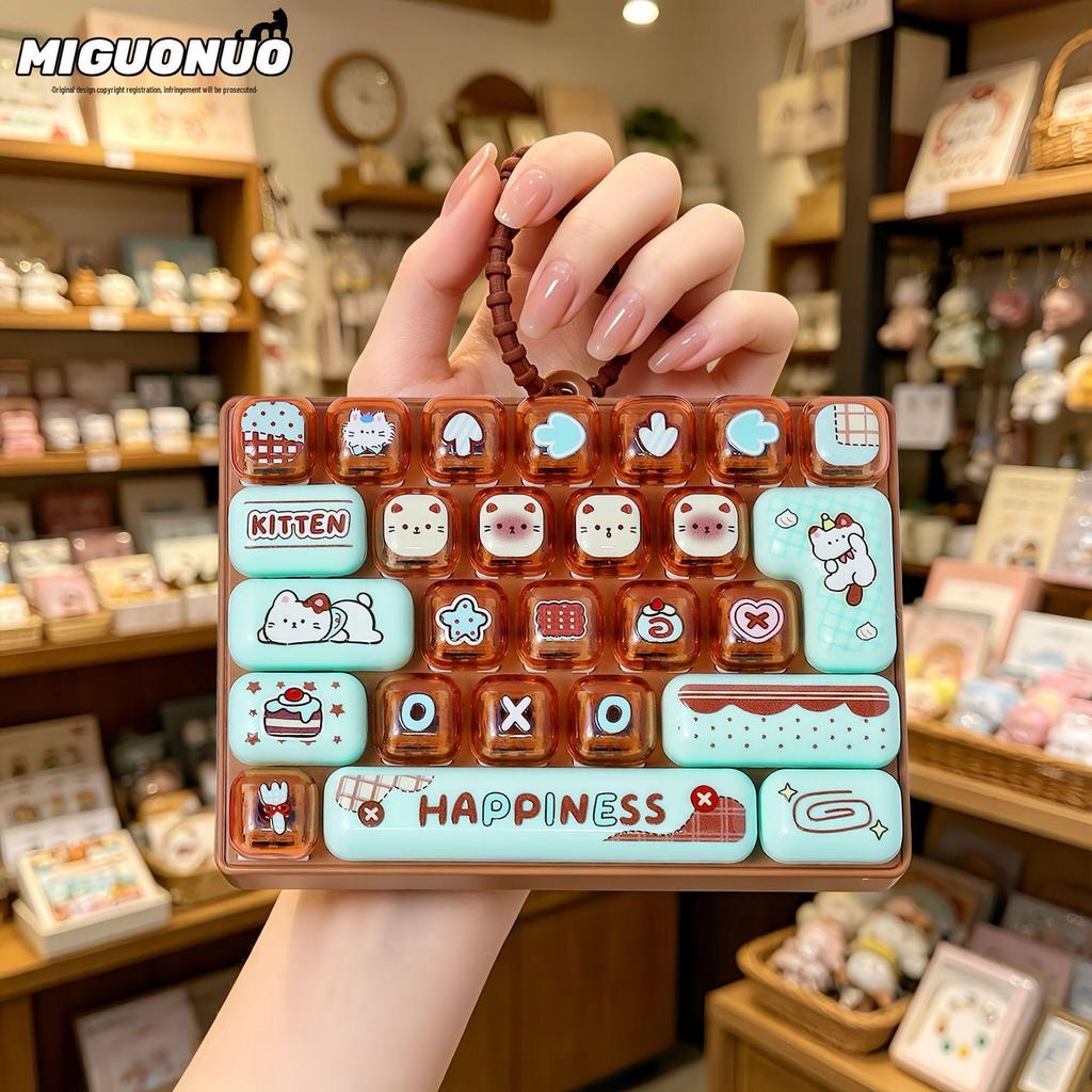 Creative Cartoon 26-Key Decompression Keyboard Keychain Pendant - Desktop Ornament & Student Bag Accessory