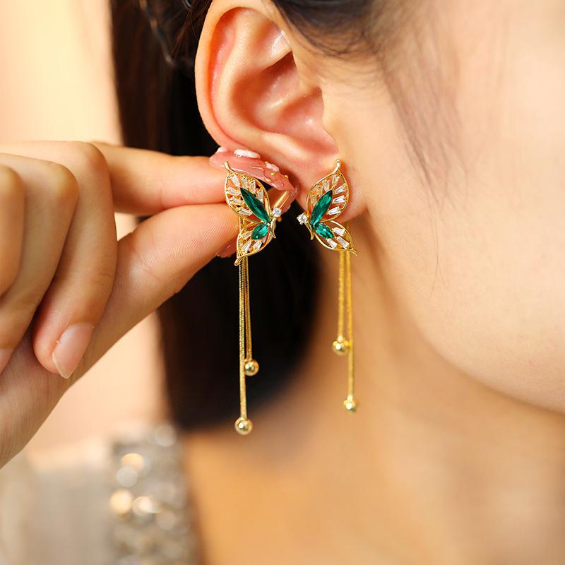 New beautiful butterfly temperament fringed earrings s111 silver needle fashion versatile light luxury earrings retro green earrings 925 silver needle