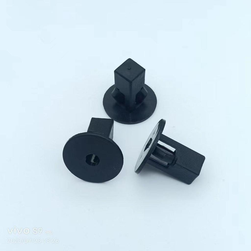 Toyota Series Fender Liner Plastic Clips for Car Fixing