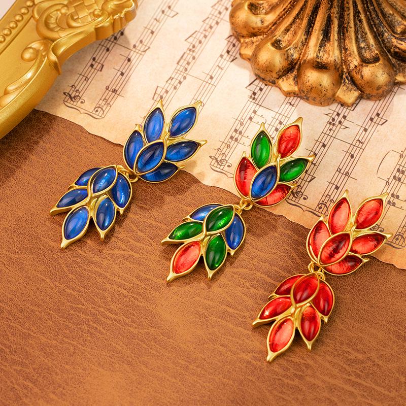 

Gold-Plated Vintage-Style Leaf Stud Earrings with Multicolored Gemstones