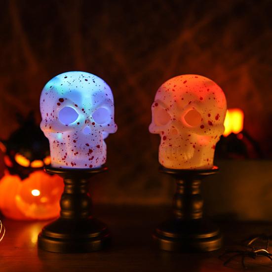 Halloween Lamp Decoration Light-up Black Cat on Pumpkin Statue Spooky Eyeball/Skull/Pumpkin Candle Holder with LED Light for Halloween Tabletop Decor