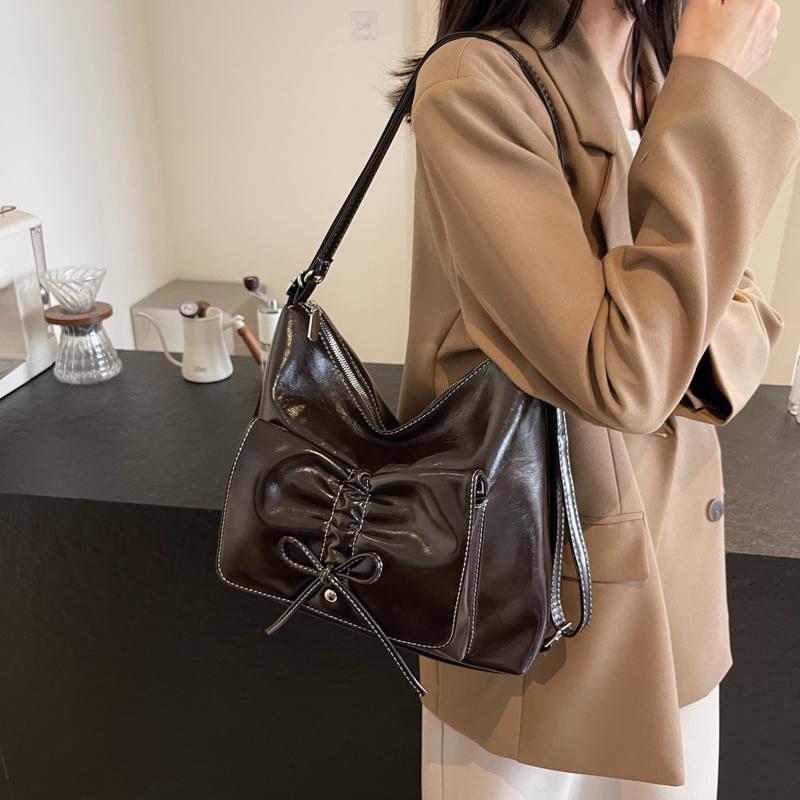 Commuter Bag Large Capacity Shoulder Bag Women's Backpack Soft Leather Tote Bag Crossbody Bag
