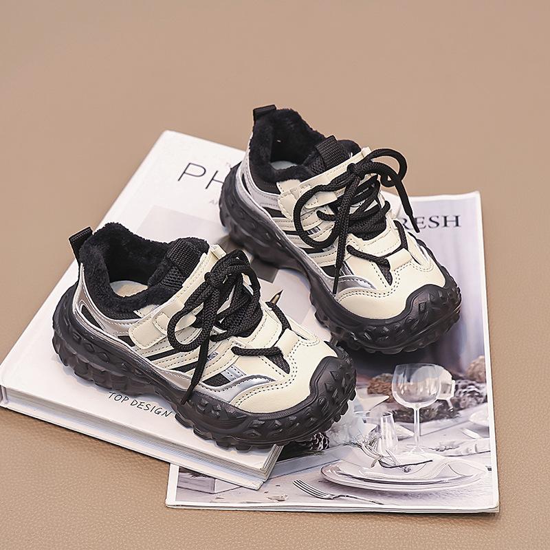 Stylish sneakers for older children2026Spring fleece-lined thickened boys' running shoes and girls' tire-pattern casual shoes
