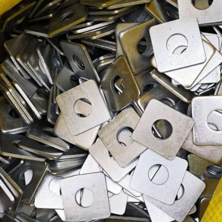 Galvanized Thickened Iron Square Flat Washer with Hole