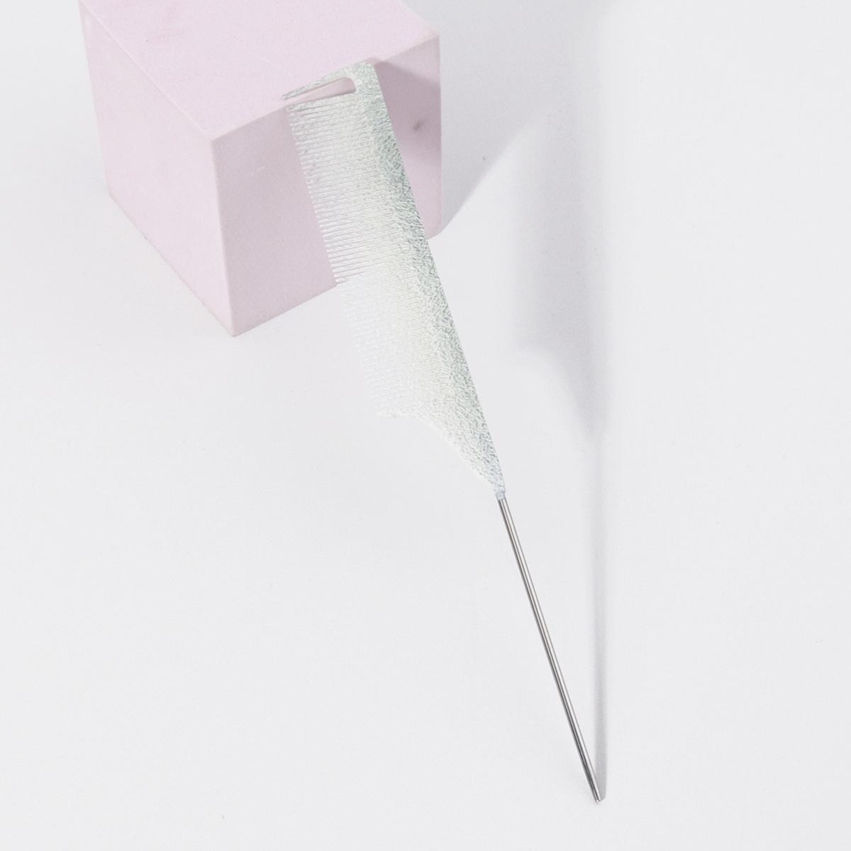 

1pcs steel needle pointed tail comb-striped grid pattern,suitable for separating combing and styling,Special for real hair wigs