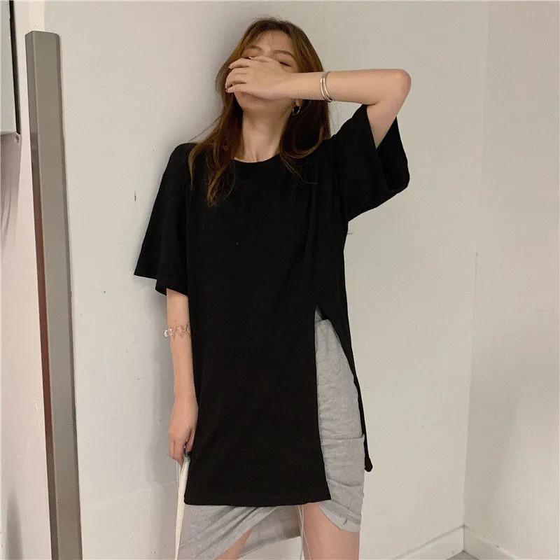 

2025 Korean Style Women’s Oversized White Slit T-Shirt with Short Sleeves M чорний