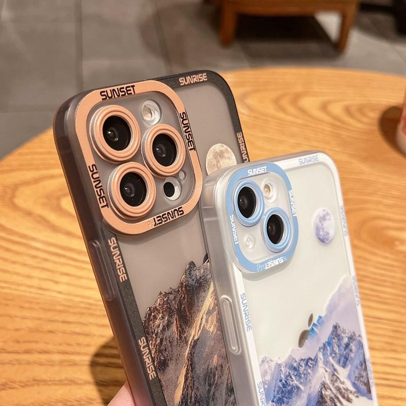 Retro Sunset Snow Mountain Scenery Case For Samsung Galaxy S24 S23 S22 Ultra S21 Plus FE A52S A33 A53 A34 A54 A15 A35 A55 Cover