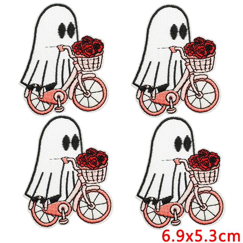 10pcs Wholesale Halloween Series Embroidered Patches For Clothes Jackets Diy Ghost Basketball Iron On Patches For Clothing 