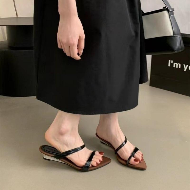 Pointed Slope Heel Set Toe Cool Slippers Women's Summer Wear New Niche Thin Strap One-word Slippers Women