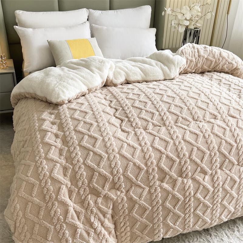 

OLOEY Lamb & Milk Fleece Double Winter Quilt