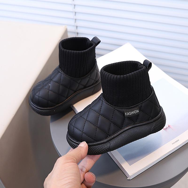 Herbst, Winter und Winter neue warme vielseitige Baumwollschuhe Baby flachsohlig ausländischer Gas Samt verdickt rutschfeste Schneestiefel