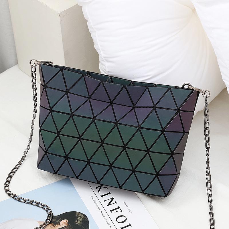 Messenger Tasche frauen Kette Tasche Mode Leucht Geometrische Sling Tasche Schulter Gurt Weibliche Bolsas Feminina