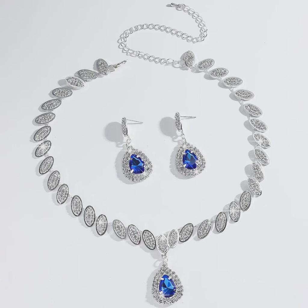 Elegant Diamond Earrings & Necklace Set - Luxury Jewelry for Ladies, Perfect for Dinner and Weddings, European & American Style.