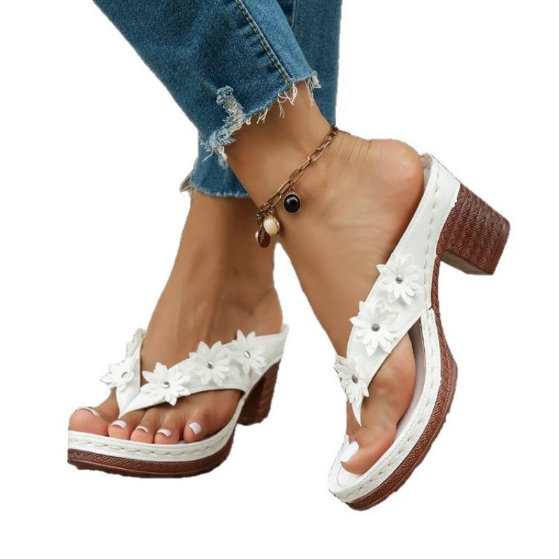 New Flower Sandals Women's Car Line Casual Vacation Beach Seaside Slope Heel Comfortable Large Size Slippers