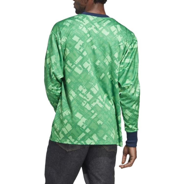adidas Sweatshirts Men's Green Crew Neck Moderate Regular HT7193
