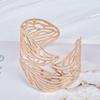 French Casualclassy Open Glossy Bracelet Niche Styleretrocut Out Leaf Bracelet