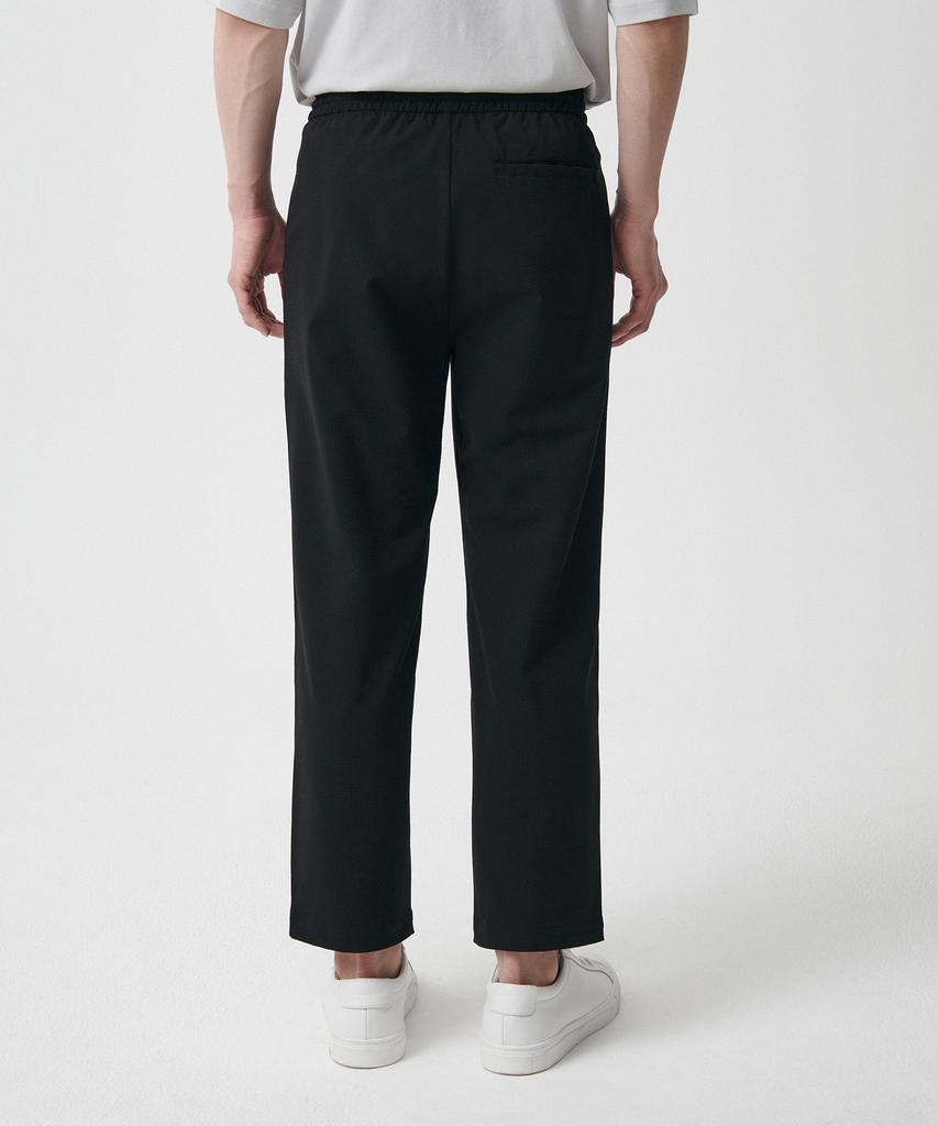MUSINSA STANDARD Seersucker Loose Tapered Elastic Waist Pants [Black]