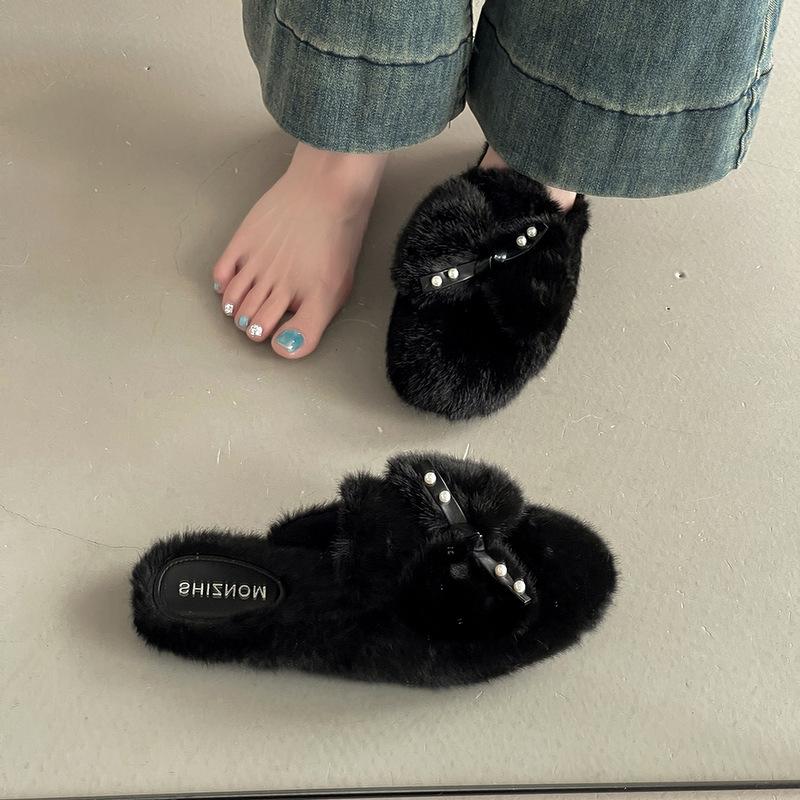 Mode vielseitige Schleife Perle Wolle Hausschuhe weiblich 2025 Herbst und Winter neu Fee bequem Außentasche Kopfhausschuhe