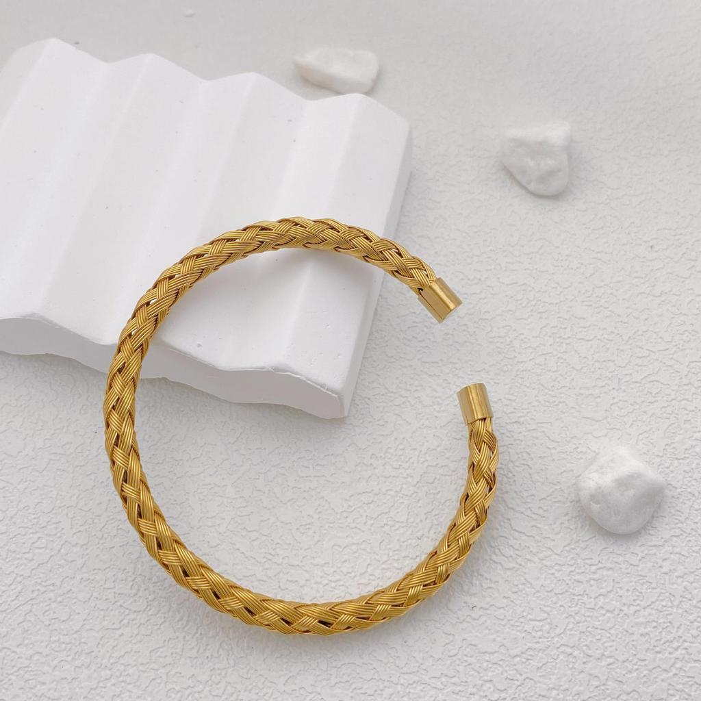 Women's Trendy Titanium Steel Woven Bangle – Versatile, Niche Design Bracelet