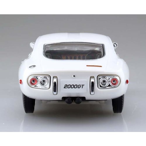 Aoshima Bunka Kyozai 1/32 Scale The Snap Kit Series Toyota 2000GT Pegasus White Pre-Colored Plastic Model Kit 05A