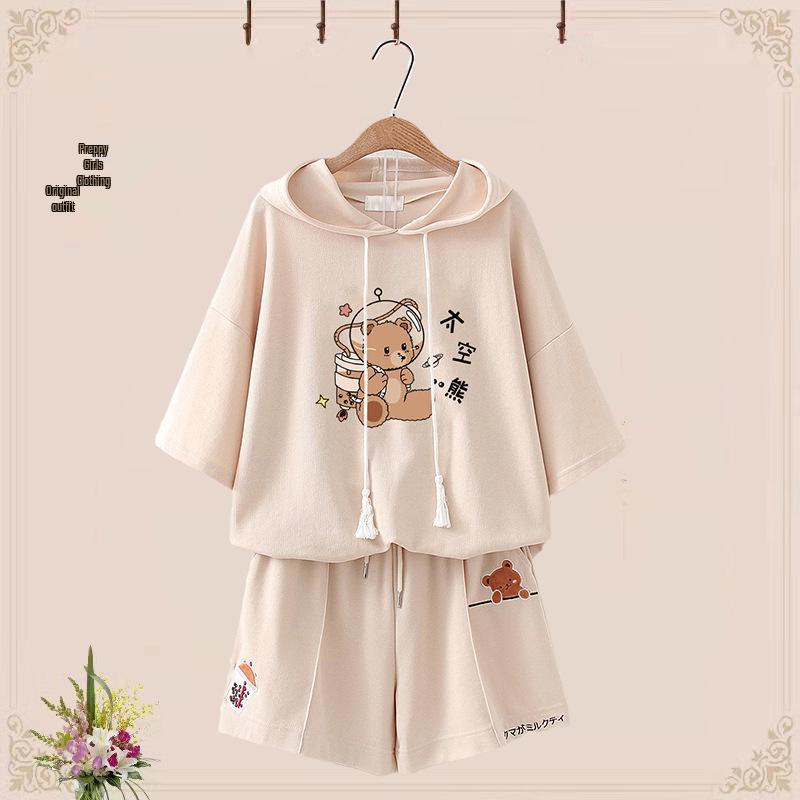 2024 Junior High Girls' Cute Bear T-Shirt & Shorts Set - Japanese Style