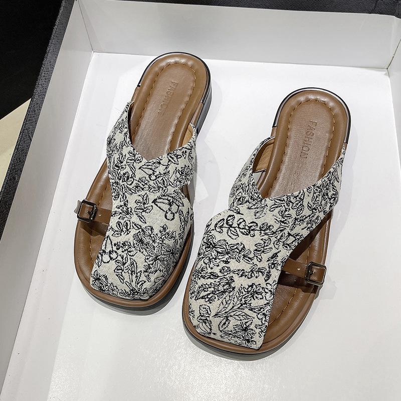 

Guofeng Baotou half slippers women s summer outer wear fashion 2025 new thick-bottomed new Chinese-style skirt going out sandals 35