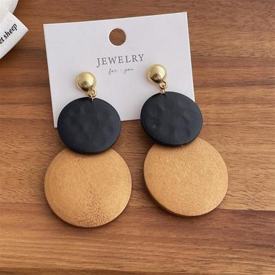 Boucles d'oreilles coréennes rétro géométriques en bois: Boucles d'oreilles pendantes longues pour femmes, Bijoux ronds simples faits à la main avec points