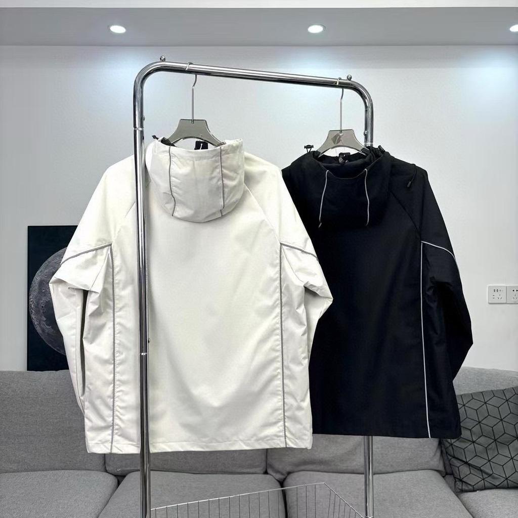 Unisex Kapuzen-Reflex-Softshell-Windbreakerjacke - Amerikanischer Lässiger Stil mit Stein-Abzeichen