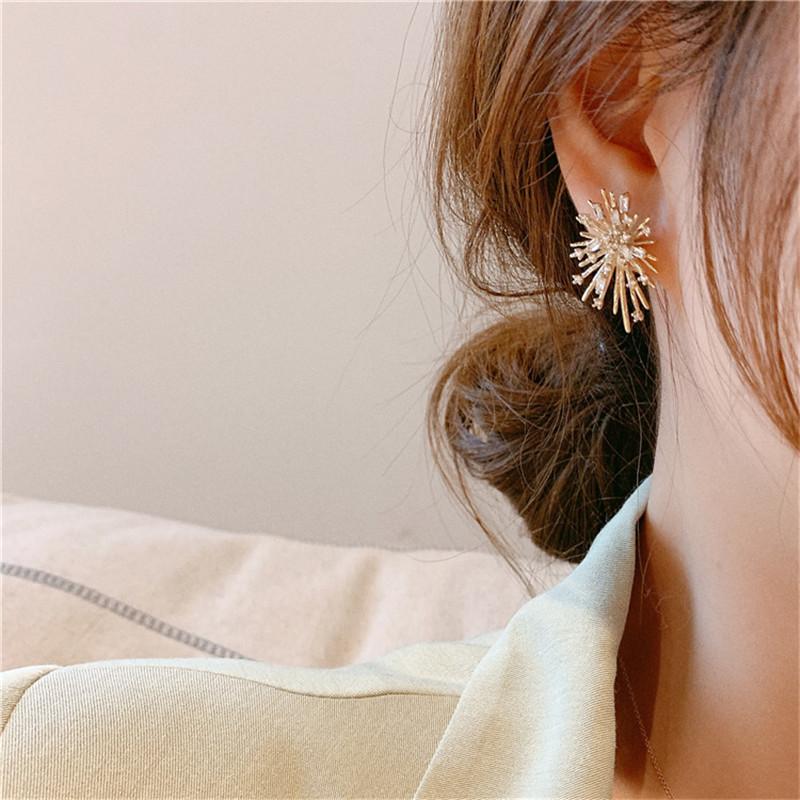 Women Shiny Zircon Imitation Pearl Snowflake Earrings Exquisite Firework Jewelry For Christmas Party