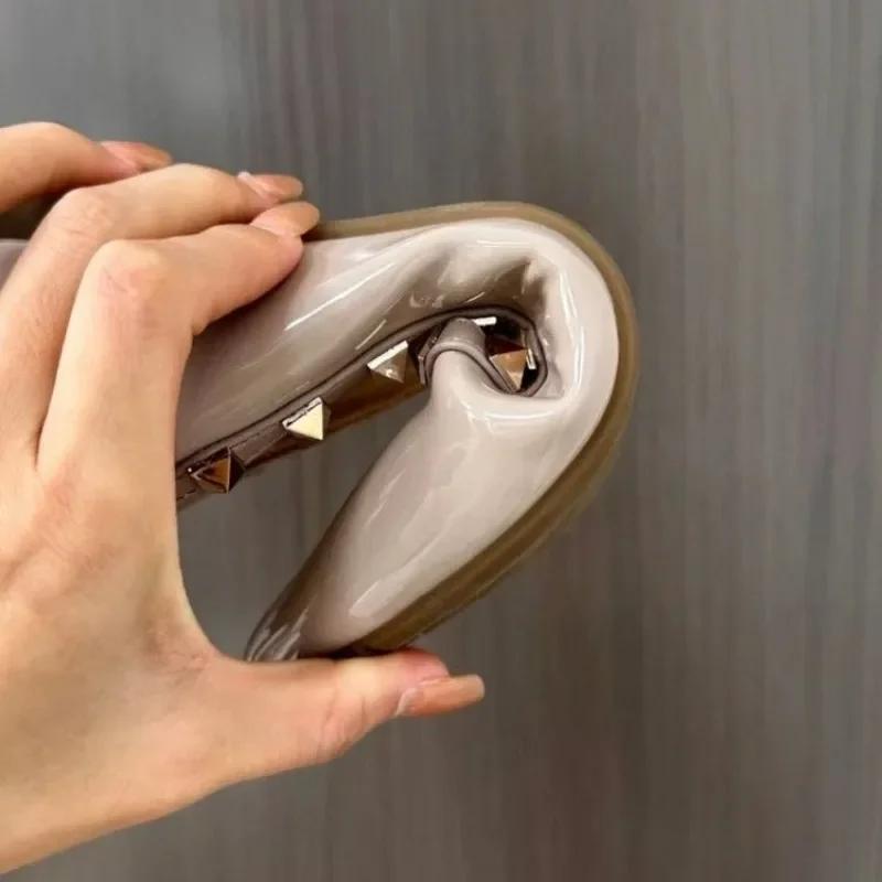 Popular Classic Black Patent Leather Rivet Flat Women Shoes Loafers Ballet Shoes White Mary Jane Pumps Walking Driving