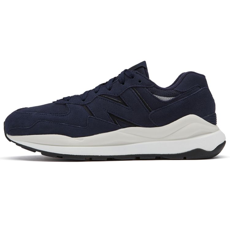 

Кроссовки унисекс New Balance 57/40 Team Navy Blue Black M5740RA1 36