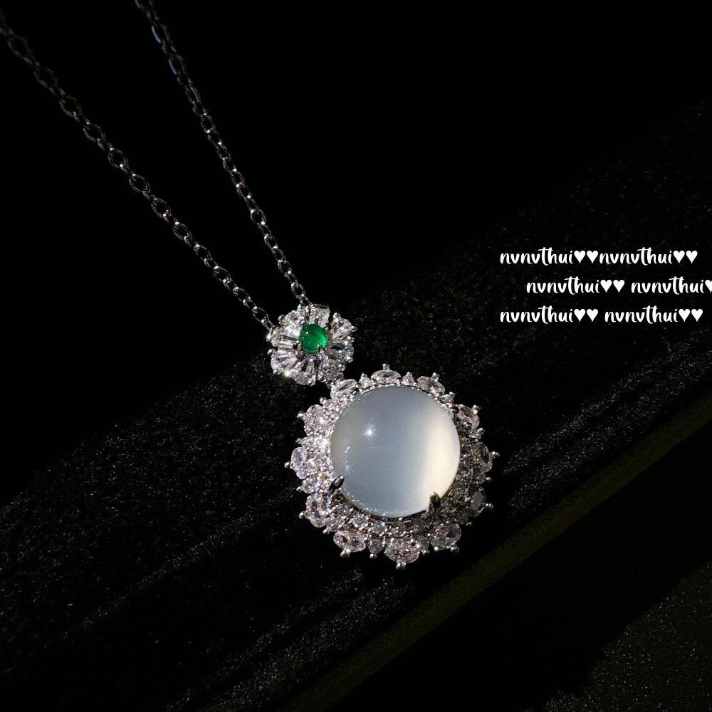 Madagascar Pink Purple Chalcedony Safety Buckle Pendant Necklace New Chinese Concubine Smile White Chalcedony Sun Flower Necklace