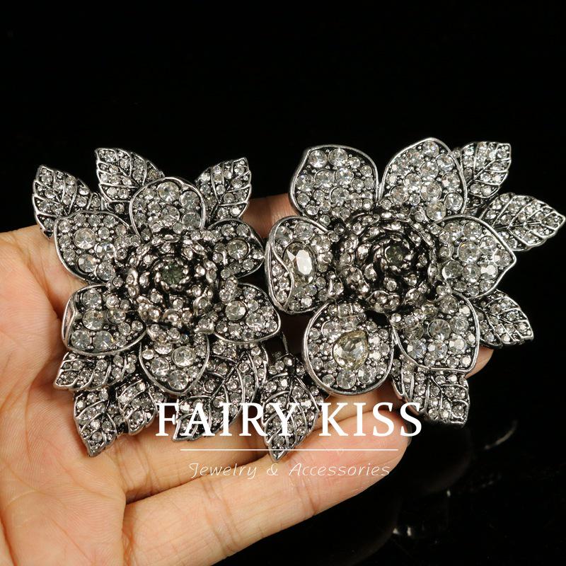 2025 Изысканная прочная винтажная серебряная брошь-роза с инкрустированными бриллиантами