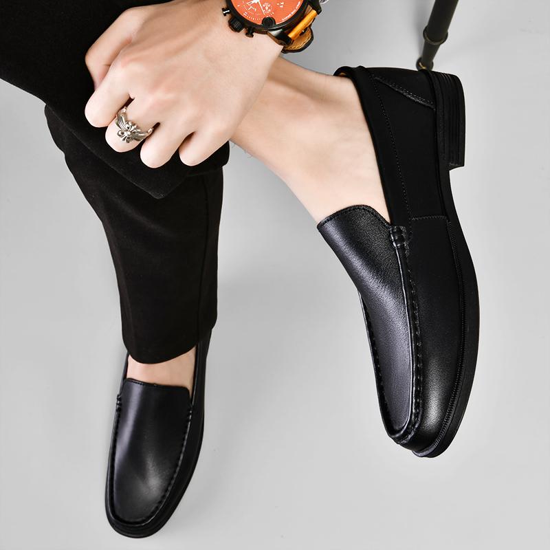 Classic Style Men Loafers Light Leather Casual Shoe Male Outdoor Walking Shoes Comfortable Mens Sneakers Soft Loafers Male Shoes