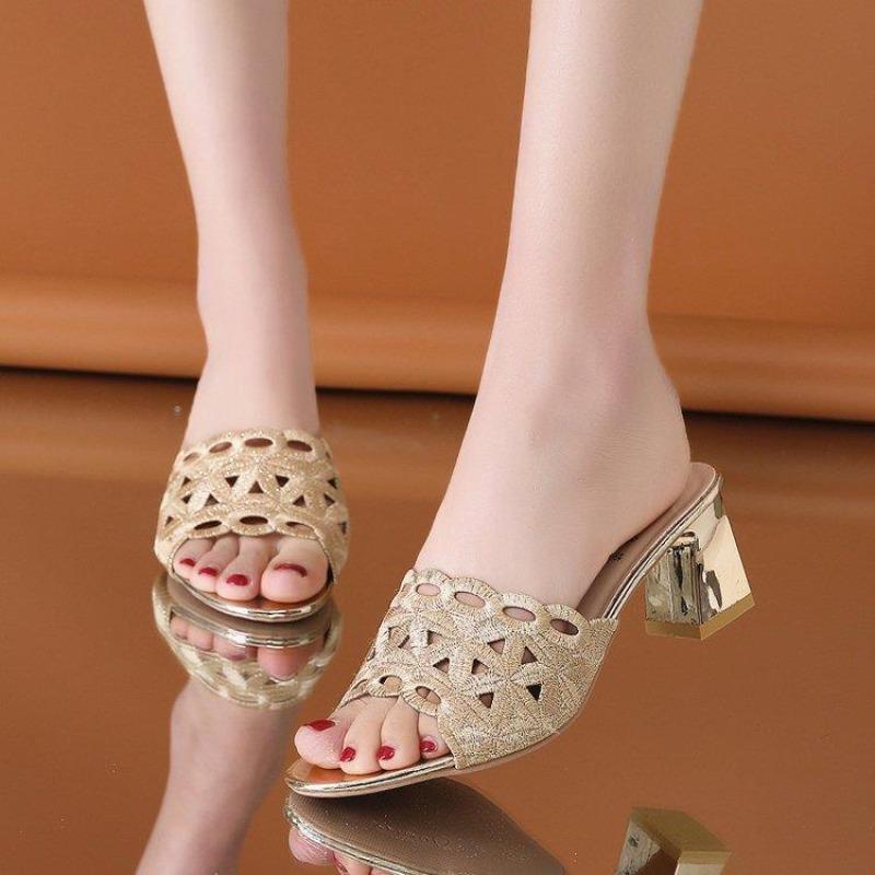

Вышитые Босоножки на Каблуке Уличные Шлепанцы ПВХ Тренд 2025 Нескользящая Обувь для Женщин Элегантные и Модные Женские Тапочки 41
