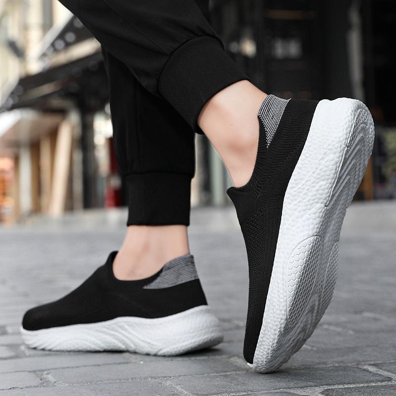 New breathable fly-woven casual shoes men's rebound soft-soled socks shoes