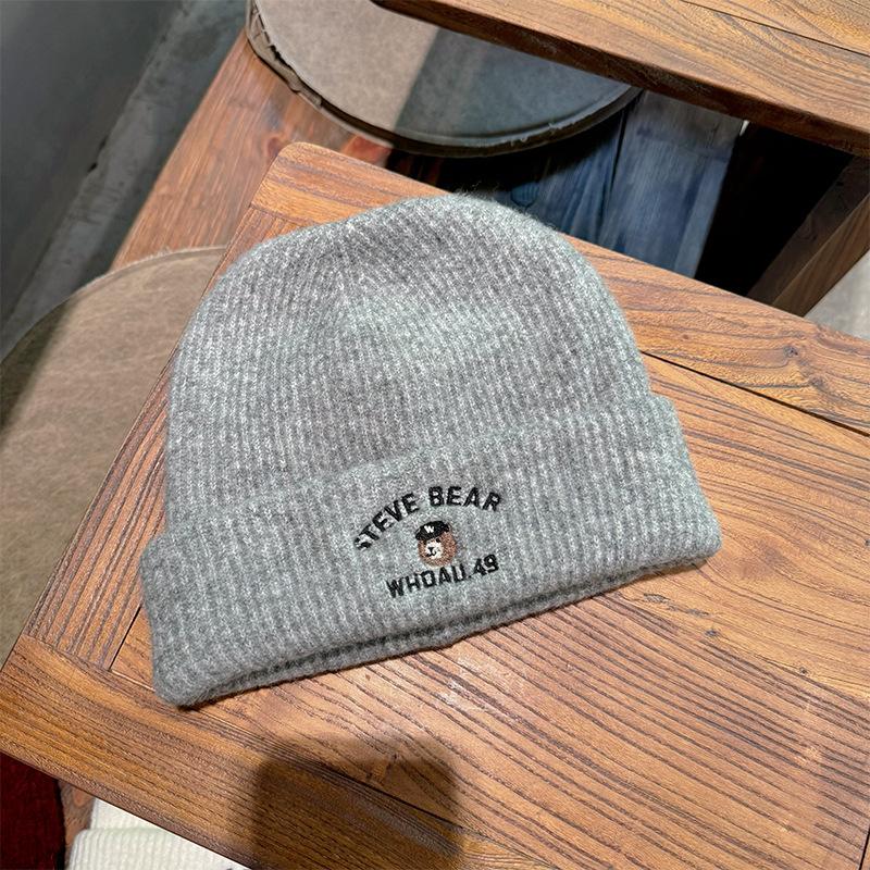 New Cute Bear Embroidered Knitted Hat Autumn and Winter Warm Ear Protection Korean Style Casual Versatile Couple Wool Hat