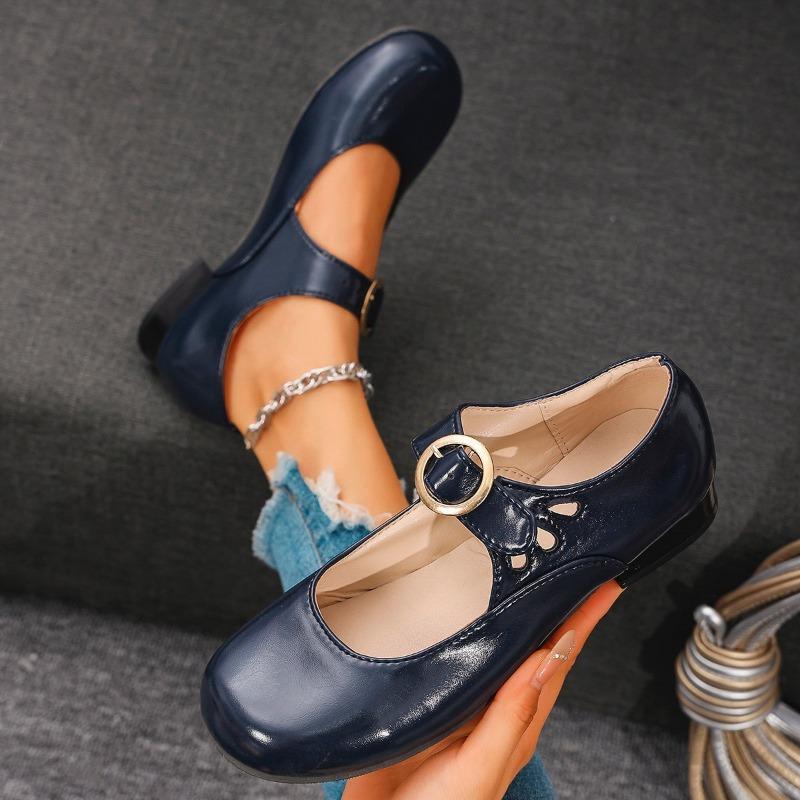 Spring and Autumn New Wind Medium Heel Large Size 35-43 Buckle Belt Shallow Mouth Single Shoes Single Shoes
