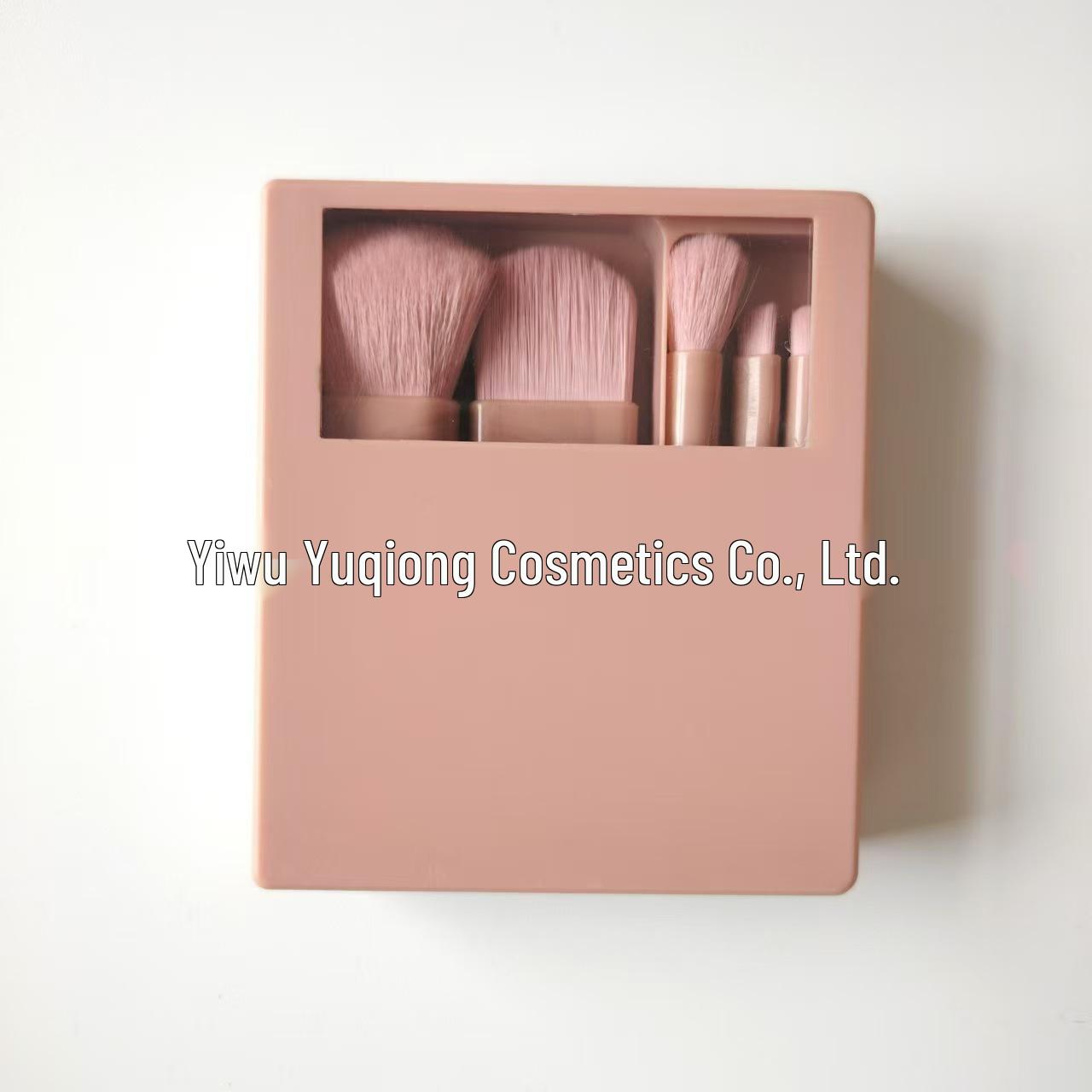 

Портативный набор кистей для макияжа с зеркалом: Кисти для пудры и теней с мягкой щетиной в коробке для хранения красный