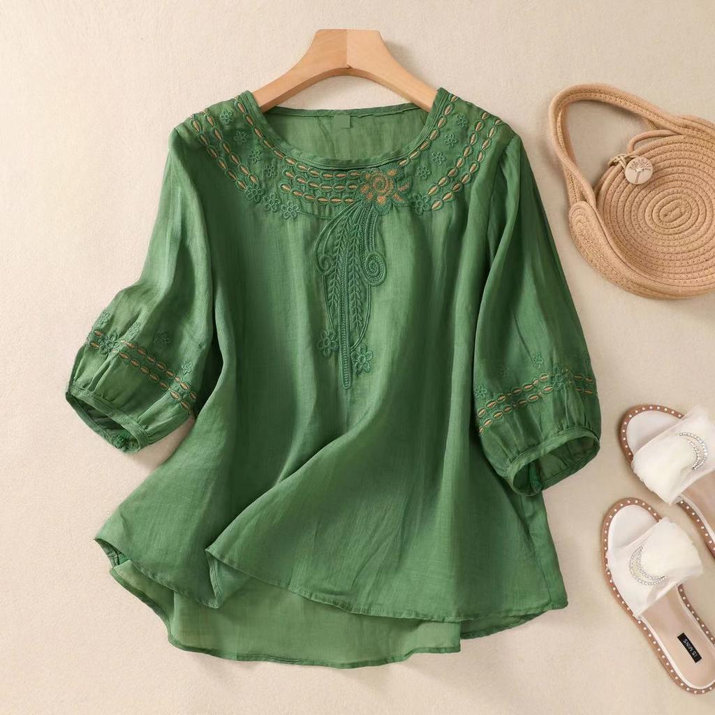 Loose Thin Round Neck Embroidered T-shirt for Women's Summer Clothes New Literary Versatile Cotton Fabric and Linen Top for Women's