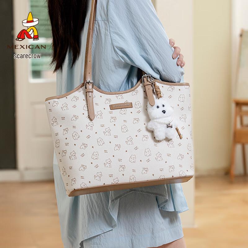 

Scarecrow Women s Light Luxury Shoulder Tote Bag