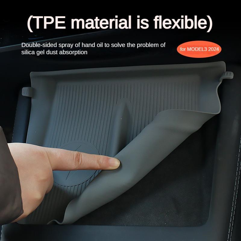 Für Tesla Model 3 Y Juniper Highland 2025 Mittelkonsolen-Armlehnenpolster Kabellose Ladefläche Bildschirm Rückspiegel Schutzrahmen