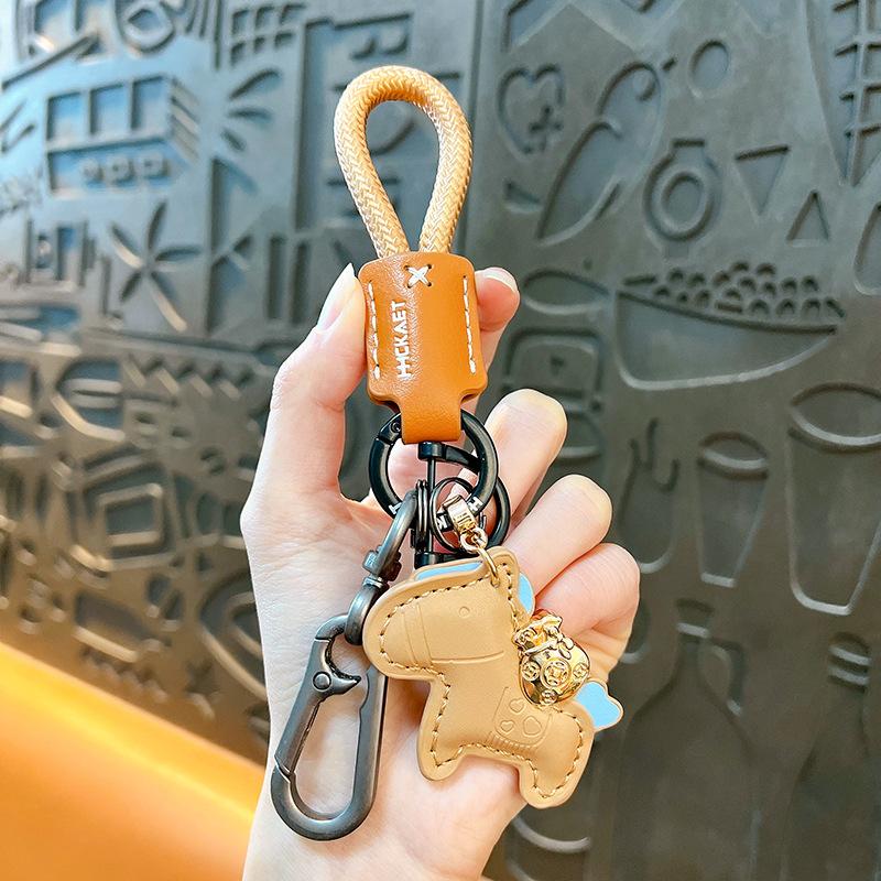 New Fashionable Leather Woven Rope, Money Soon, Keychain Cartoon Cute Car Key Chain Bag Pendant Wholesale