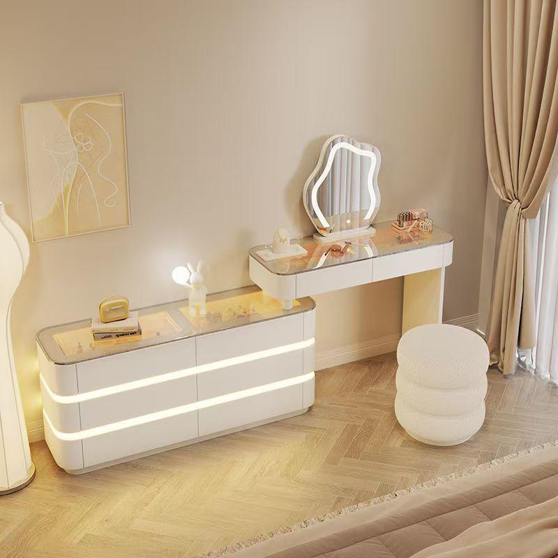Elegant Solid Wood Vanity Table with Integrated Mirror and Drawers for Bedroom