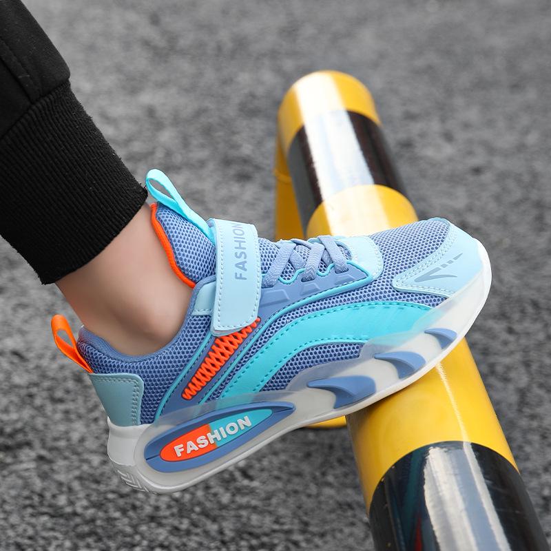 Autumn Non-Slip Breathable Mesh Boys' Sports Shoes with Soft Soles for Big Kids