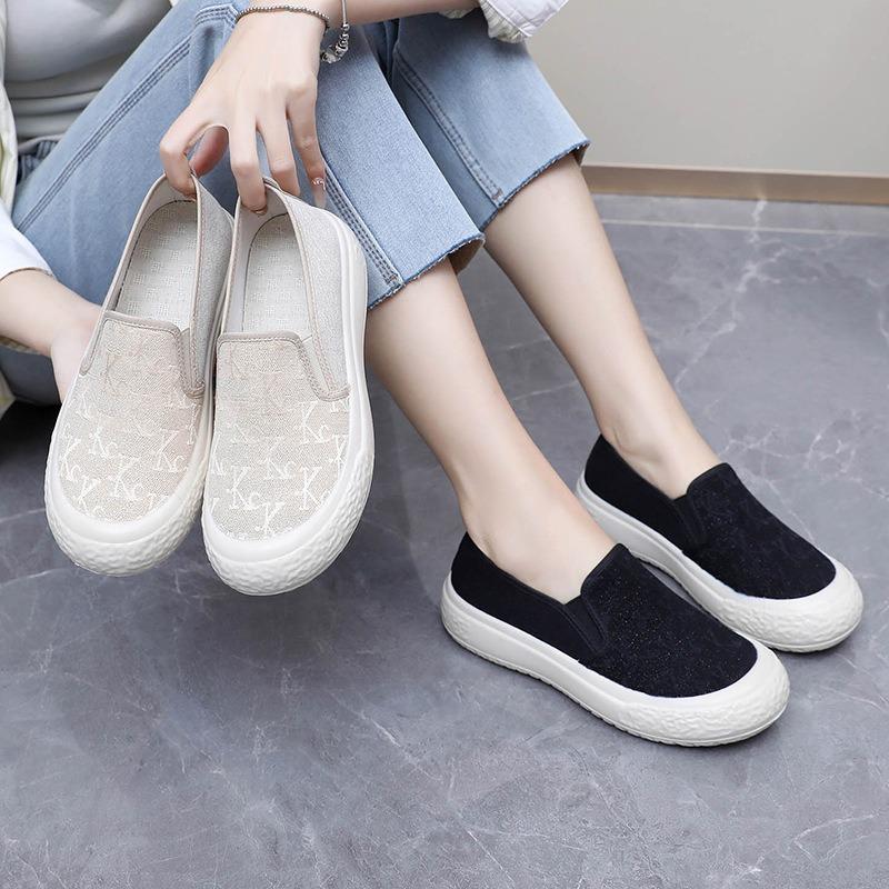Spring and Autumn new casual fashion old Beijing women's shoes flat comfortable one-pedal fisherman shoes versatile lazy shoes