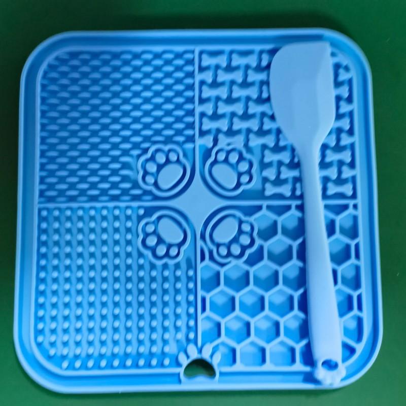Silicone Slow Feeder Mat Dogs Cats With Suction Base Non-Slip Lick Pad Food Puzzle Tray In Multiple Colors