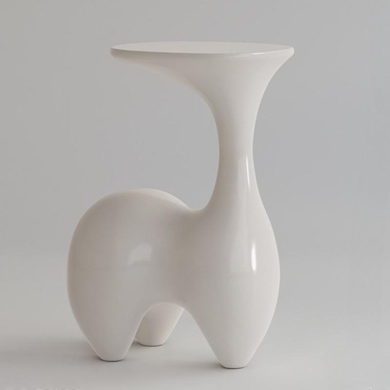 Rabbit Side Table Modern Cute Bedside Tables Multifunctional Living Room Coffee Table Minimalist Interior Luxury Tea Tables