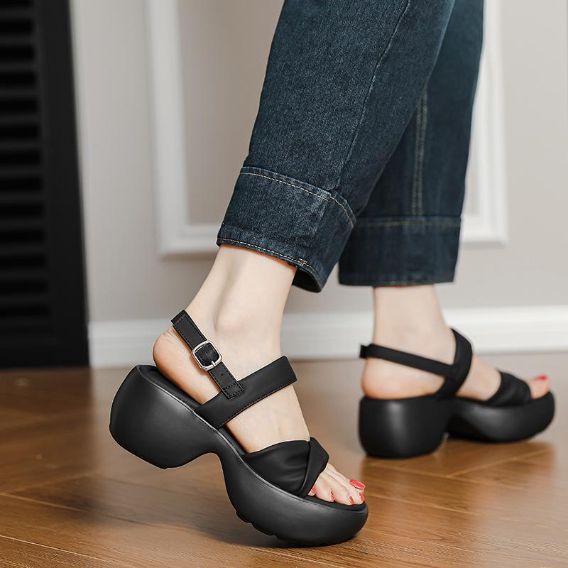 New Korean version of casual word with round head open toe heightening muffin heel thick bottom soft bottom stepping on shit Roman sandals women