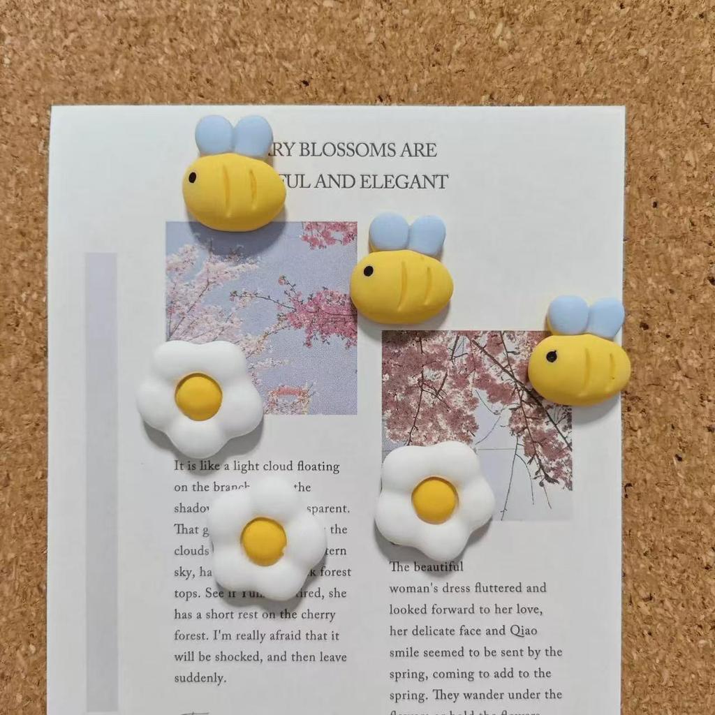 Adorable Plumeria Bee Felt Thumbtacks for Creative Photo Walls